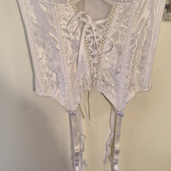 NWT Rene Rofe Bridal Collection Lingerie - Picture 4 of 13